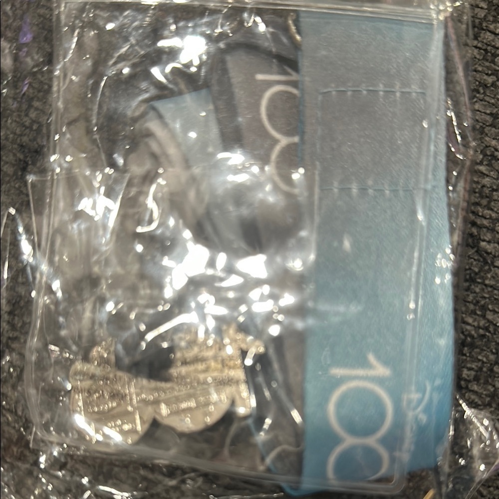 NEW DISNEYLAND 100 Years Mickey & Minnie 100th Anniversary Pin & Lanyard 2023​ - Picture 2 of 4